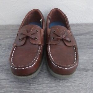 BOYS CARTERS BROWN BOAT SHOES SIZE 1M SLIP ON